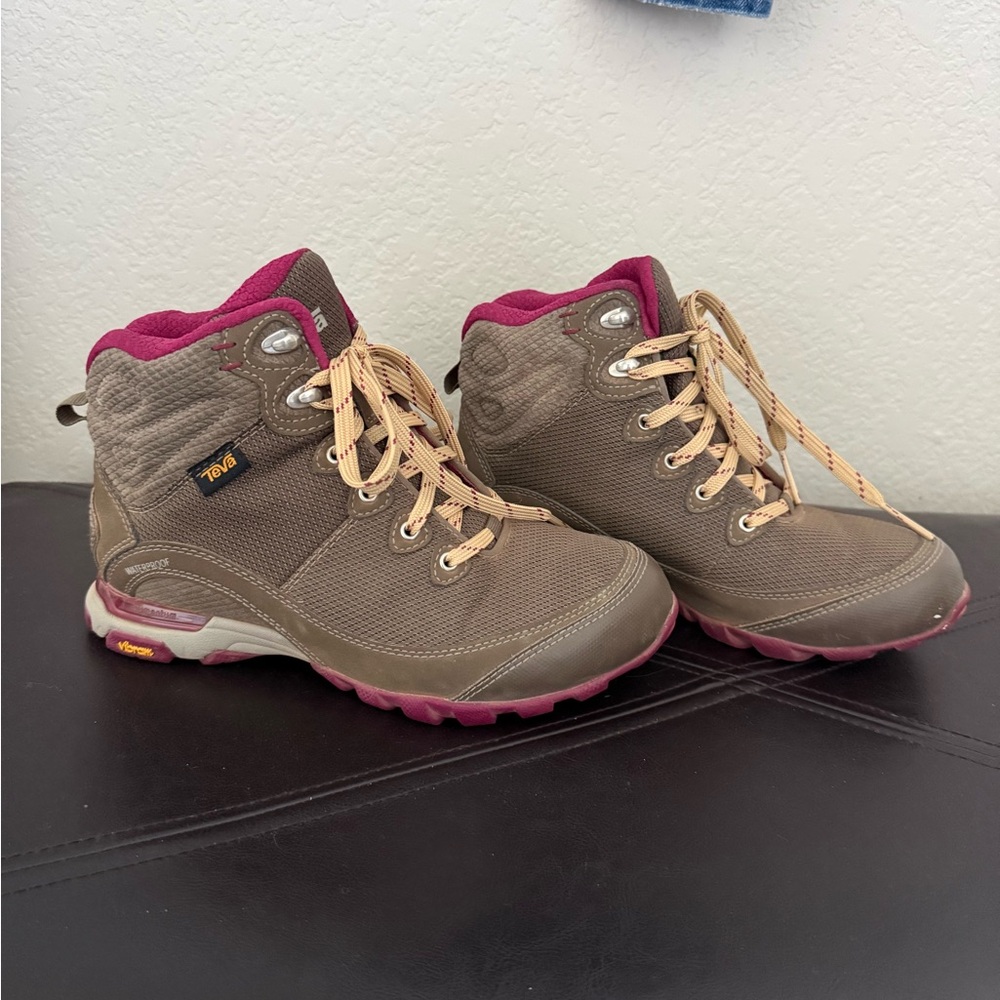 Teva Women's Taupe Hiking Boots with Pink Accents